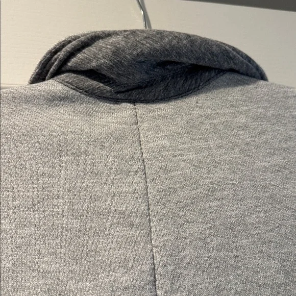 Faherty Inlet Blazer in Light Grey - Picture 4 of 6